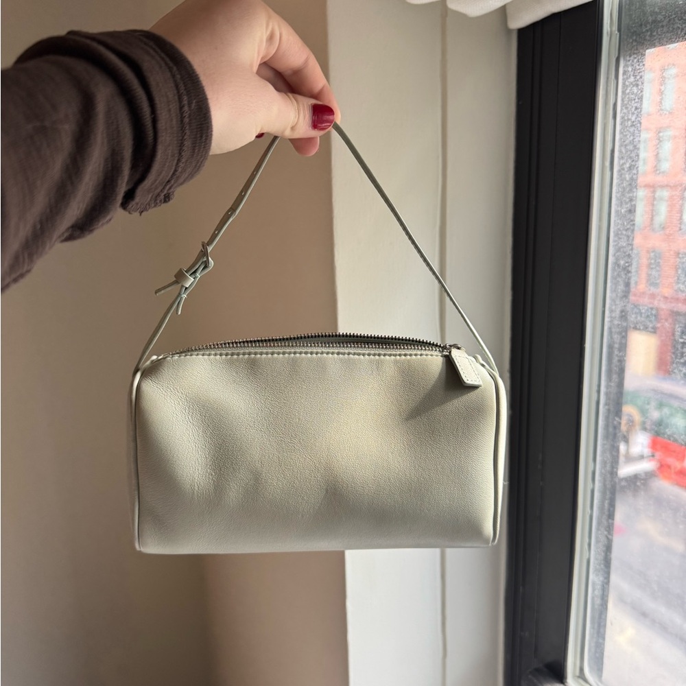 The Row 90s bag in Ice - Picture 7 of 9